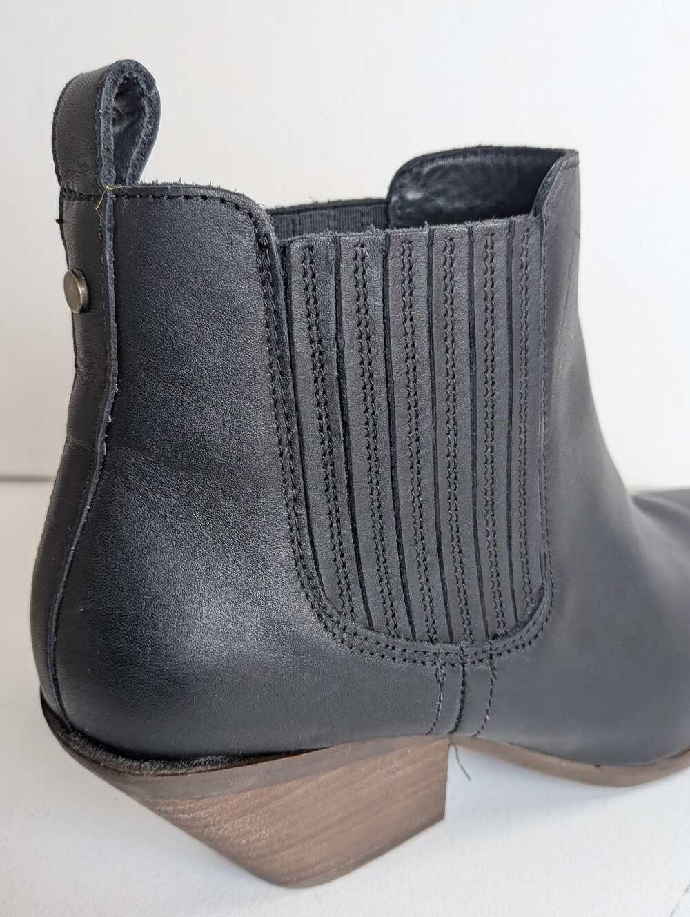 Patina Womens Black Leather Chelsea Ankle Boots Pointed Toe Block Heel Sz 8 euc - Picture 3 of 8